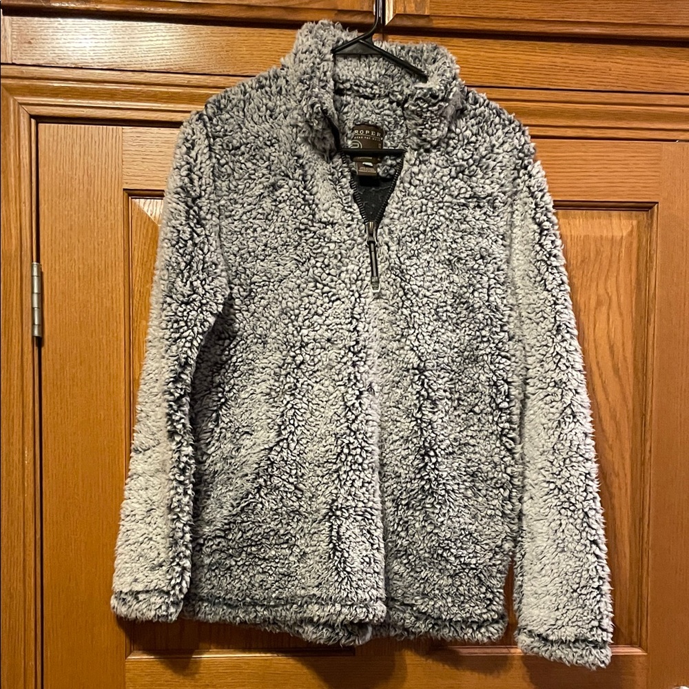 Roper Charcoal Sherpa Fleece Outerwear